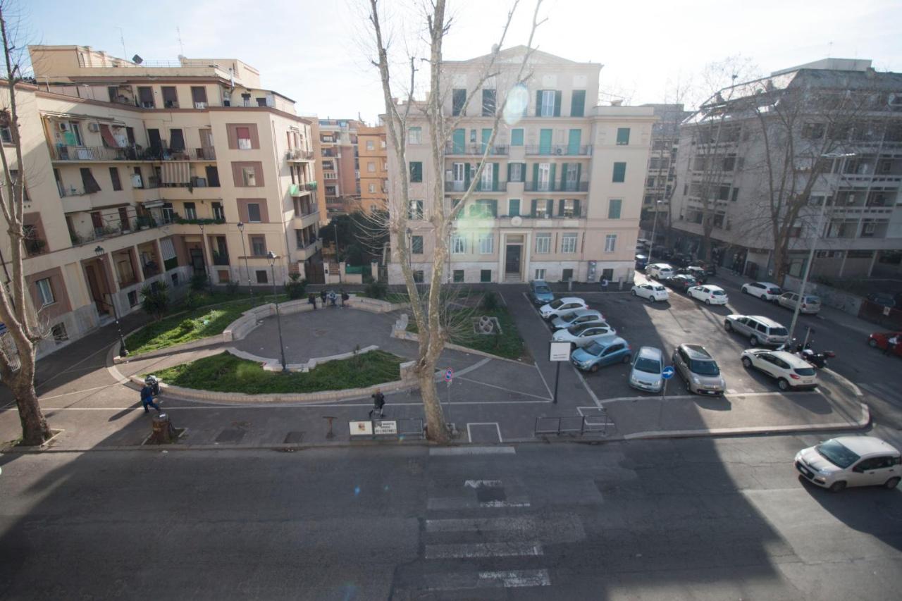 From Ostia Beach To Rome & Airport In A Heartbeat! Exterior photo
